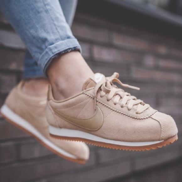 nike classic cortez suede